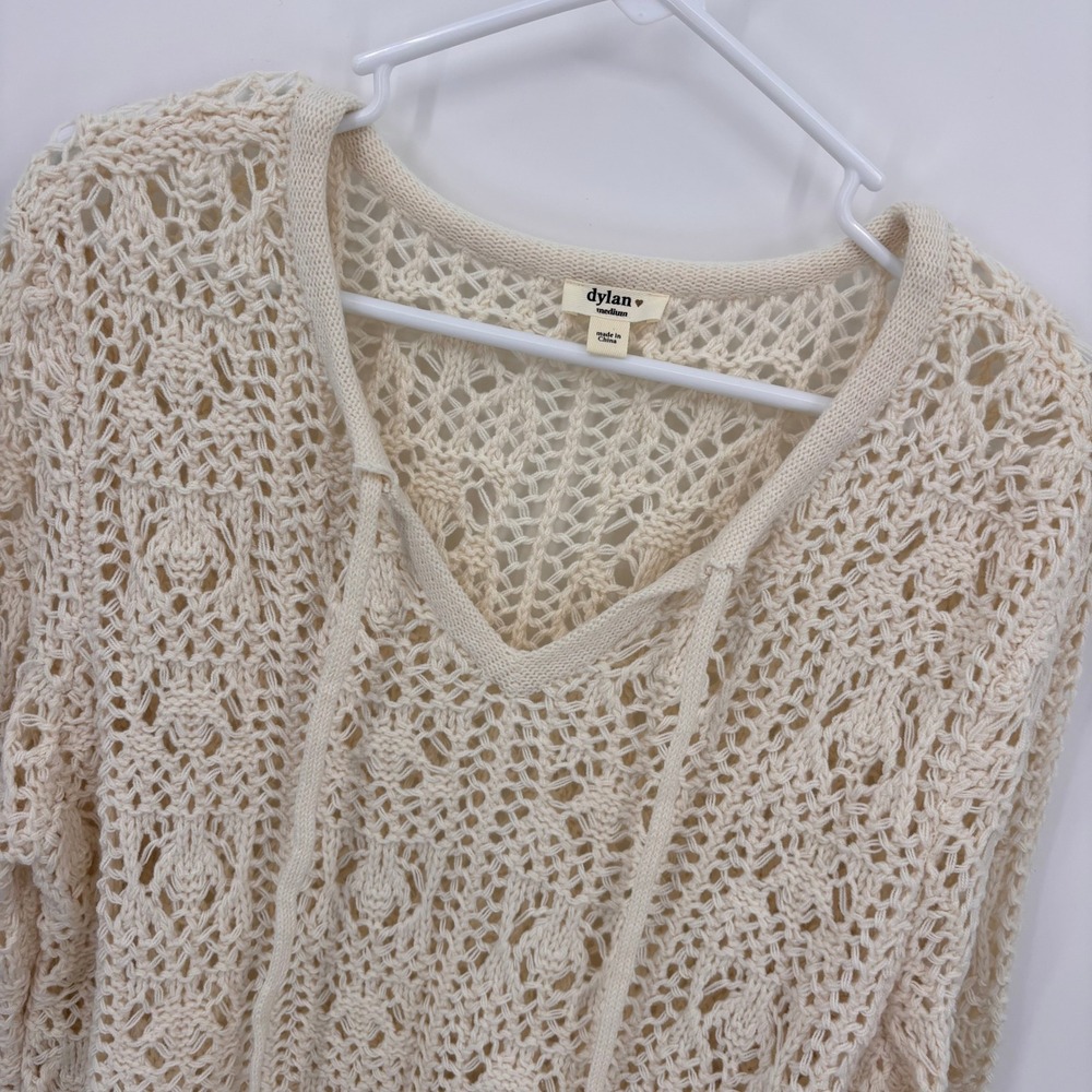Dylan Crochet Knit Sweater Women Medium Cream Excellent Boho Tassel V-Neck